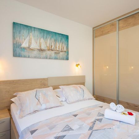 Mintos Luxury Resort Podstrana Rom bilde