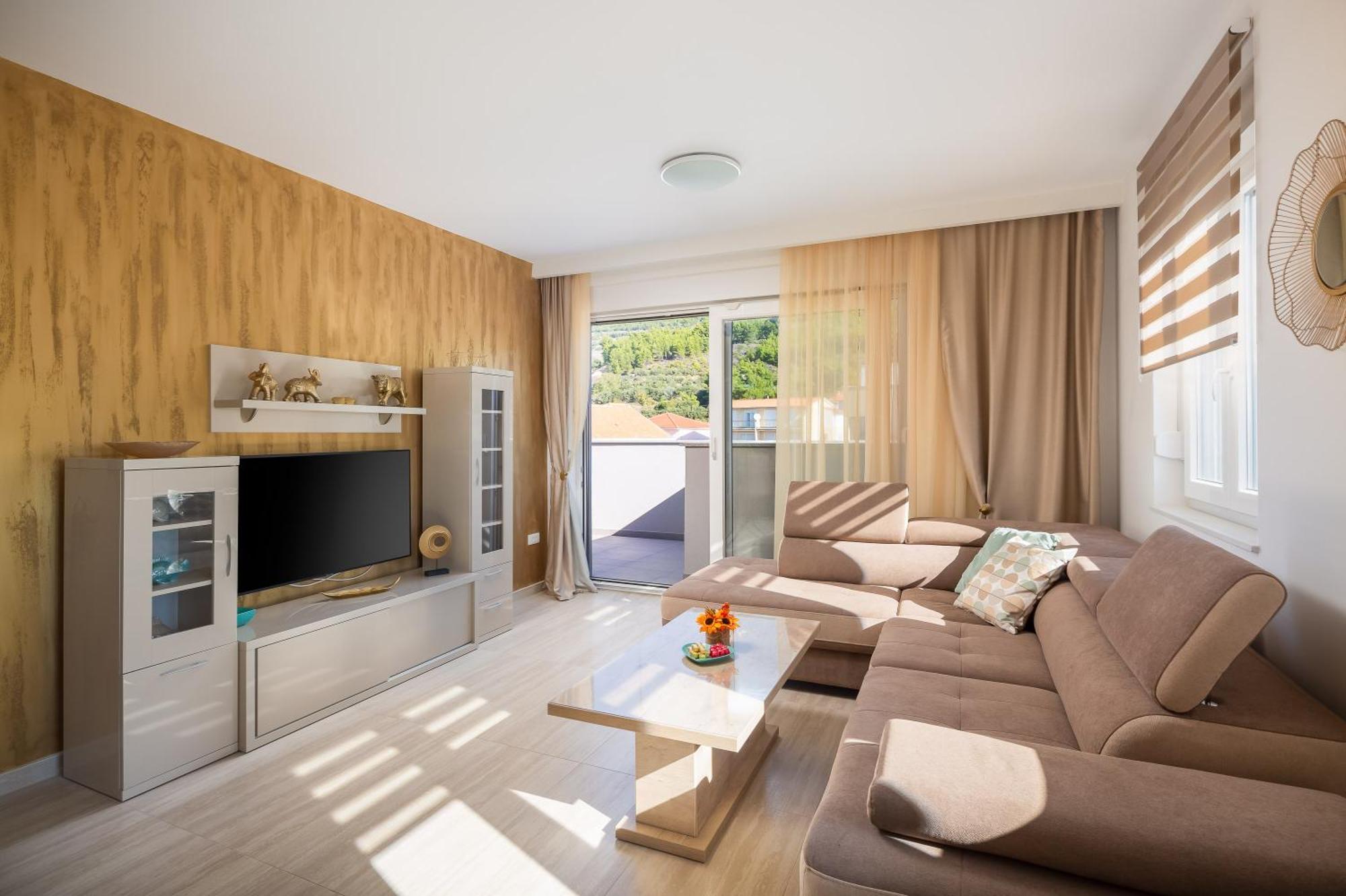 Mintos Luxury Resort Podstrana Rom bilde